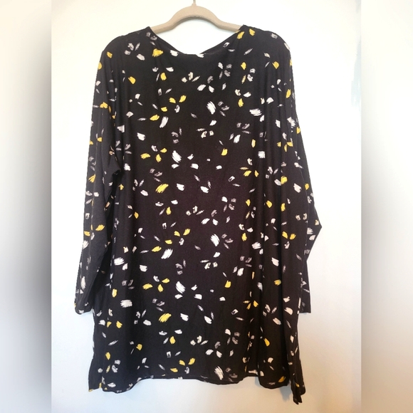 4 for $25โจ2 Dye 4 super soft tunic top long sleeve knotted keyhole neck size 3X - Picture 2 of 7